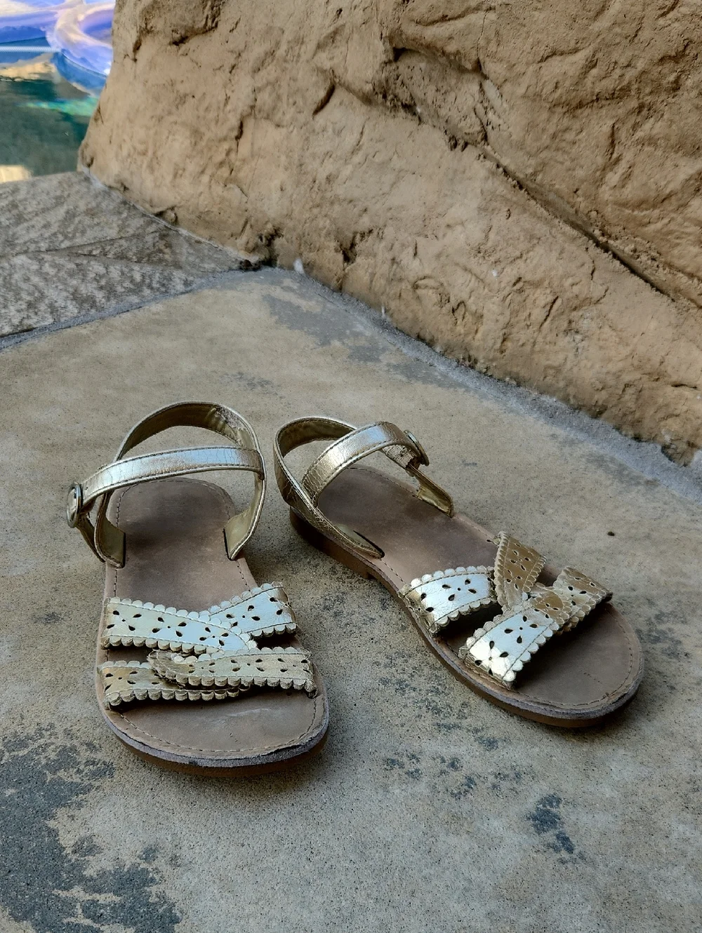 Gymboree Gold Sandals Size 1